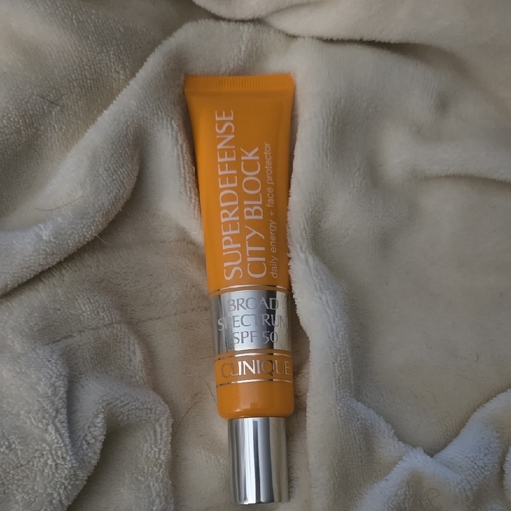 $40 Clinique Superdefense City Block SPF 50 Skin Protecting Primer 1.4 Oz Full
